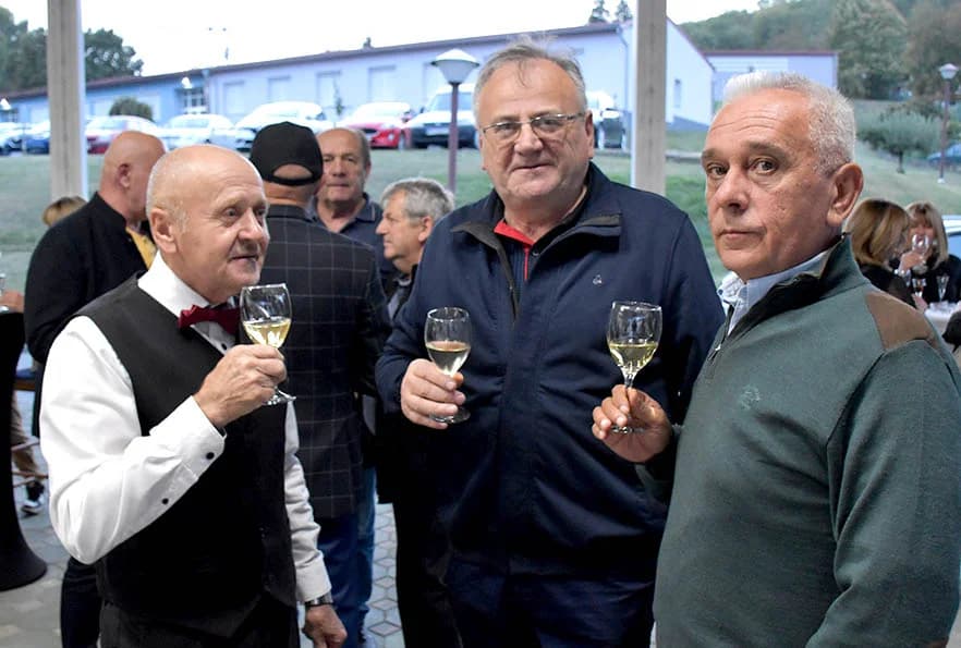 POŽEŠKA PODUZETNICA ANKA ŠUTALO PROSLAVILA 60. ROĐENDAN: Pjevajući sa Cecilijom slavljenica podigla uzvanike na noge /FOTOGALERIJA/