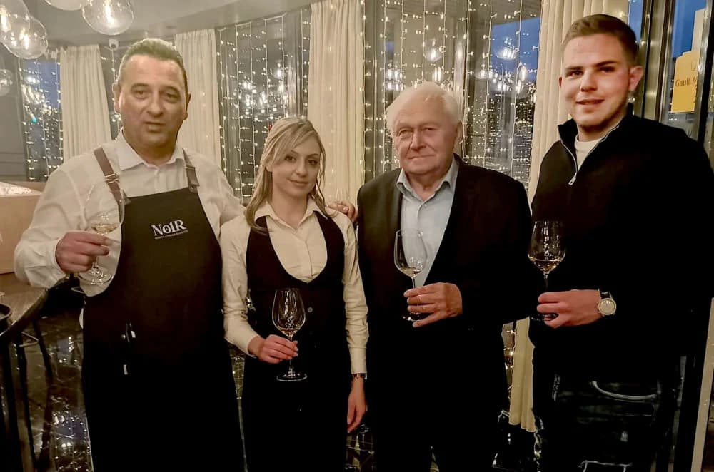 HRNJEVAČKI VINAR IVO ENJINGI U SPLITU - Uzvratio posjet vinskom kumu