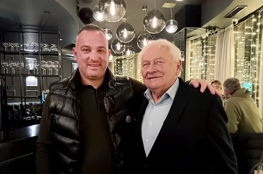 HRNJEVAČKI VINAR IVO ENJINGI U SPLITU - Uzvratio posjet vinskom kumu
