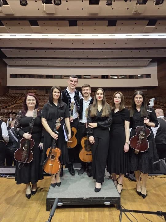 Kutjevački tamburaški orkestar nastupio na 19. Šokačkoj rapsodiji