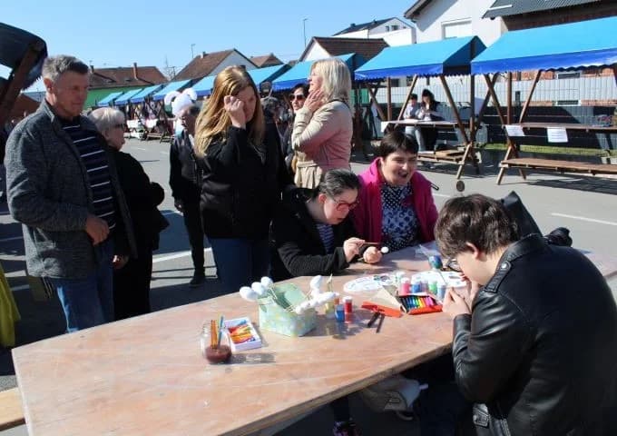 Održan tradicionalni Uskrsni sajam na prostoru Gradske tržnice Pleternica