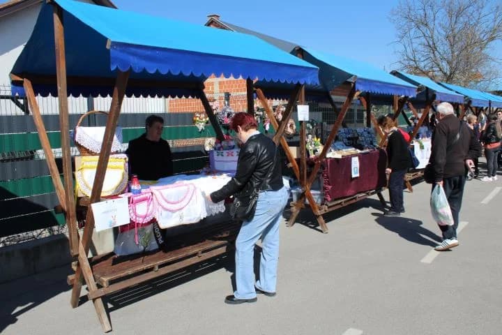 Održan tradicionalni Uskrsni sajam na prostoru Gradske tržnice Pleternica