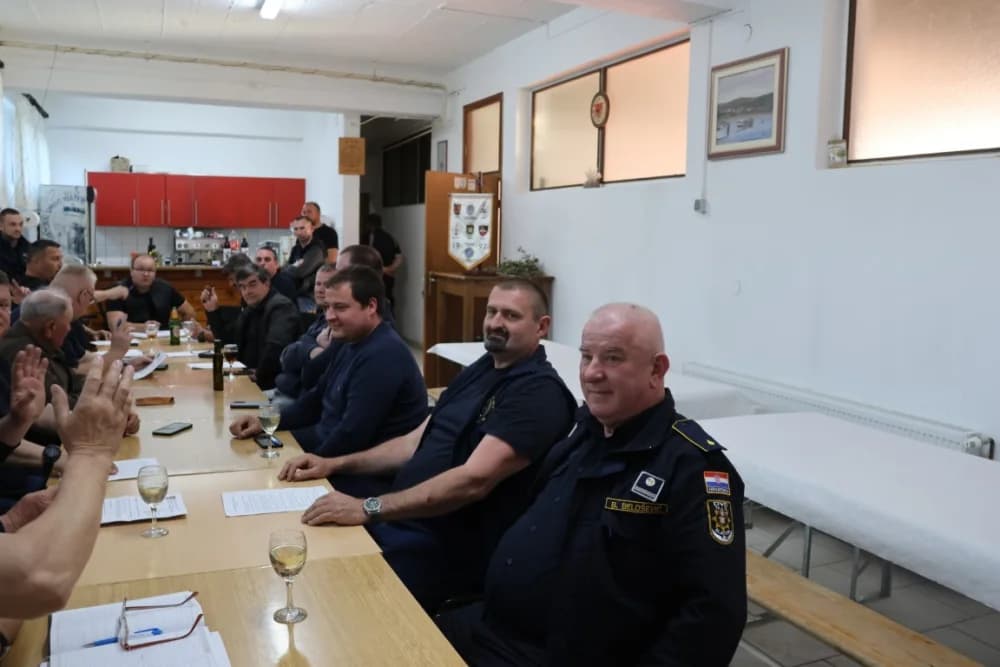 Vatrogasci iz više krajeva zemlje dugo surađuju i razmjenjuju iskustva