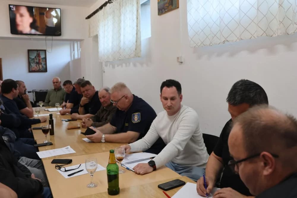 Vatrogasci iz više krajeva zemlje dugo surađuju i razmjenjuju iskustva