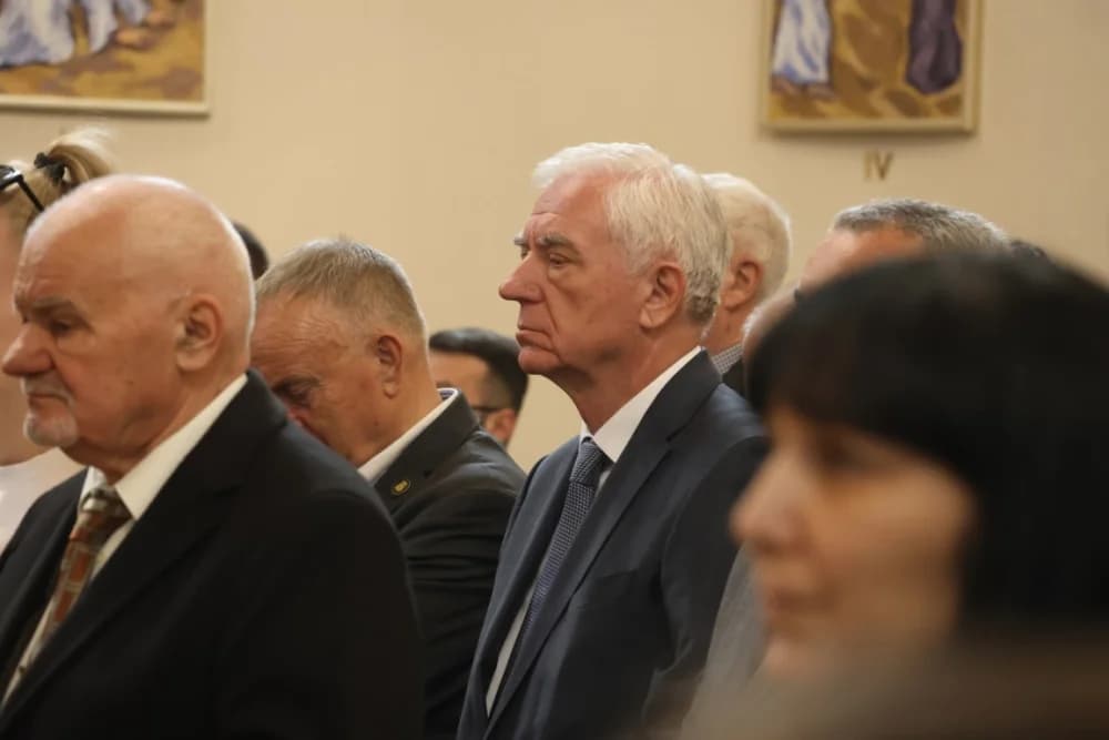 /FOTOGALERIJA/ Nedjelja Muke Gospodnje – Cvjetnica u požeškoj Katedrali