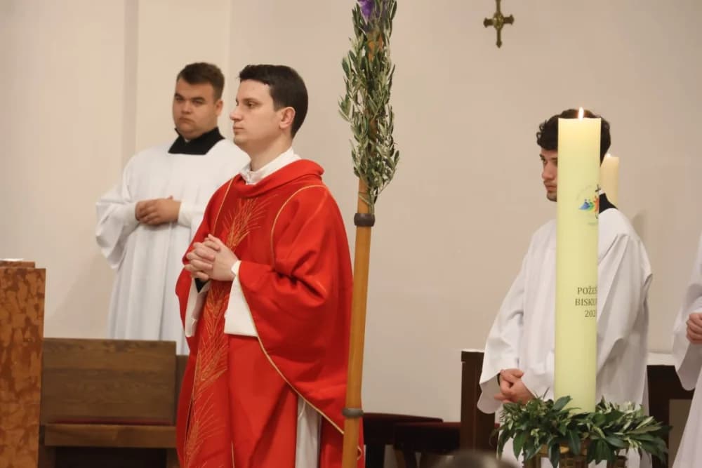 /FOTOGALERIJA/ Nedjelja Muke Gospodnje – Cvjetnica u požeškoj Katedrali