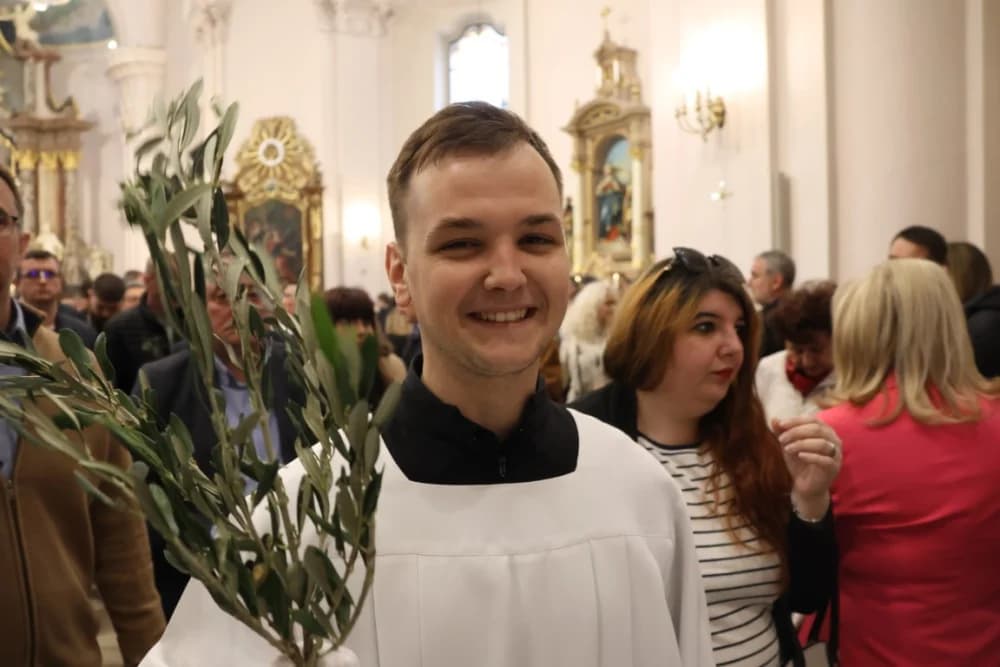/FOTOGALERIJA/ Nedjelja Muke Gospodnje – Cvjetnica u požeškoj Katedrali