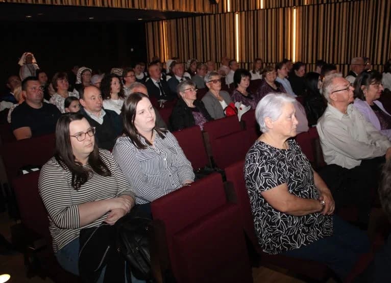 Ovogodišnji 13. županijski kulturni mozaik u Pleternici okupio brojne čuvare tradicije, običaja i kulturne baštine