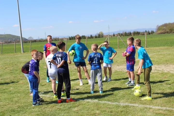 Organizirano sportsko natjecanje ʼTurnir ulicaʼ na igralištu Udruge Grbavica Pleternica