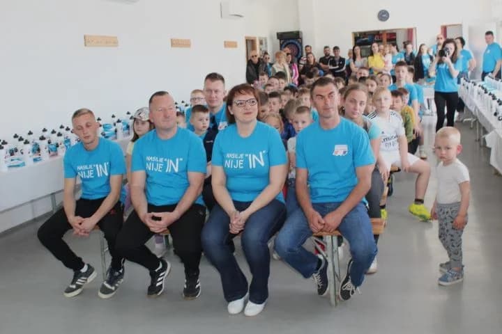 Organizirano sportsko natjecanje ʼTurnir ulicaʼ na igralištu Udruge Grbavica Pleternica