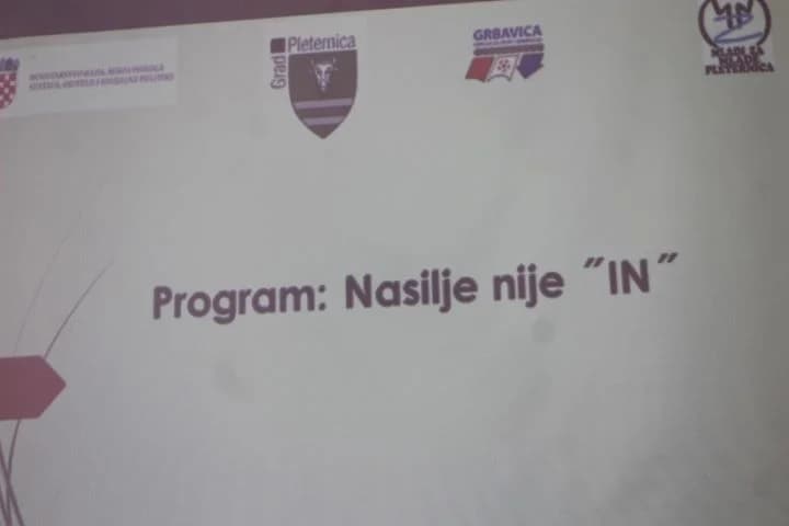 Organizirano sportsko natjecanje ʼTurnir ulicaʼ na igralištu Udruge Grbavica Pleternica