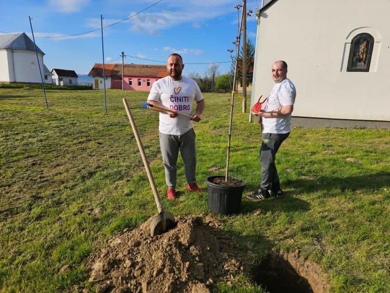 Novoizgrađeno dječje igralište u Požeškim sesvetama na radost djece i njihovih roditelja
