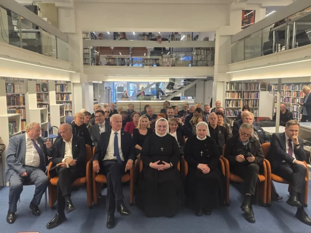 Knjiga „Bećarci“ u organizaciji Zdravka Ronka predstavljena u zagrebačkoj Knjižnici i čitaonici Bogdana Ogrizovića