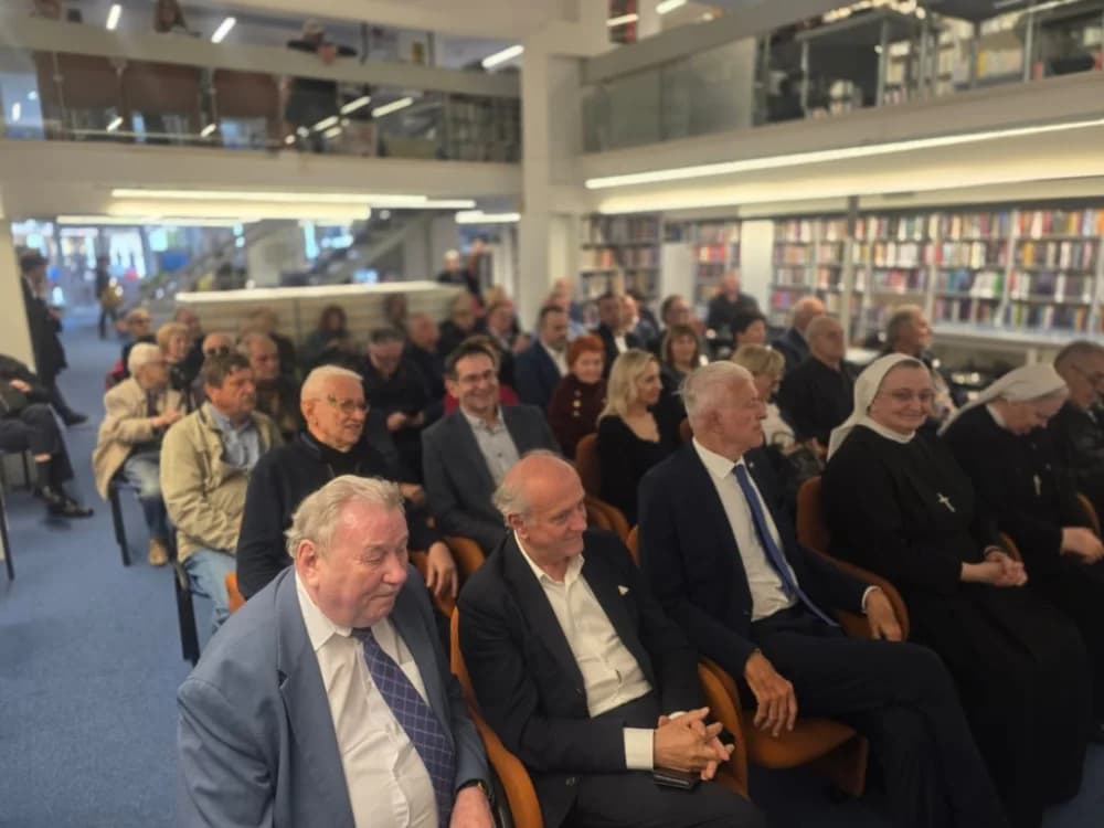 Knjiga „Bećarci“ u organizaciji Zdravka Ronka predstavljena u zagrebačkoj Knjižnici i čitaonici Bogdana Ogrizovića