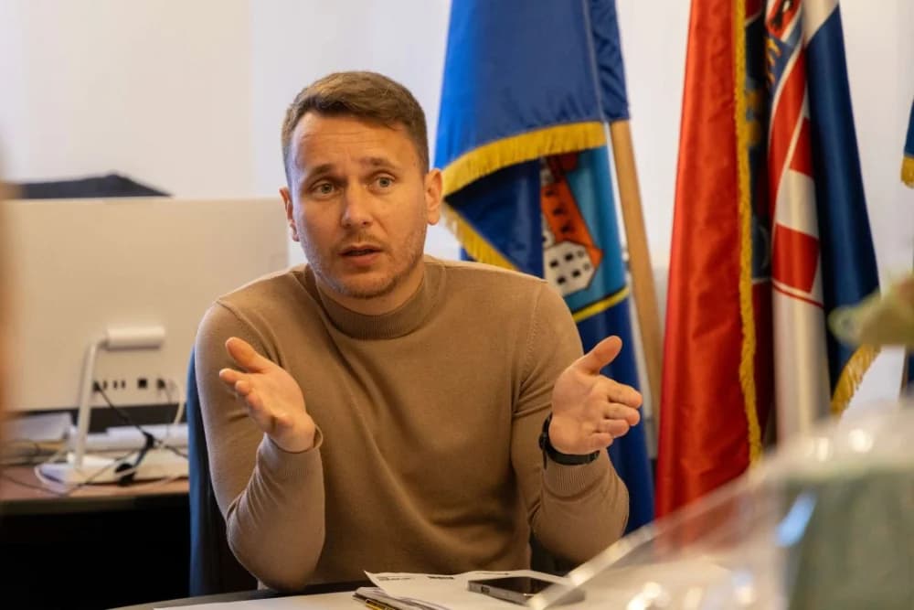 Kutjevački prosvjetari posjetili gradonačelnika Budimira i zahvalili mu na podršci