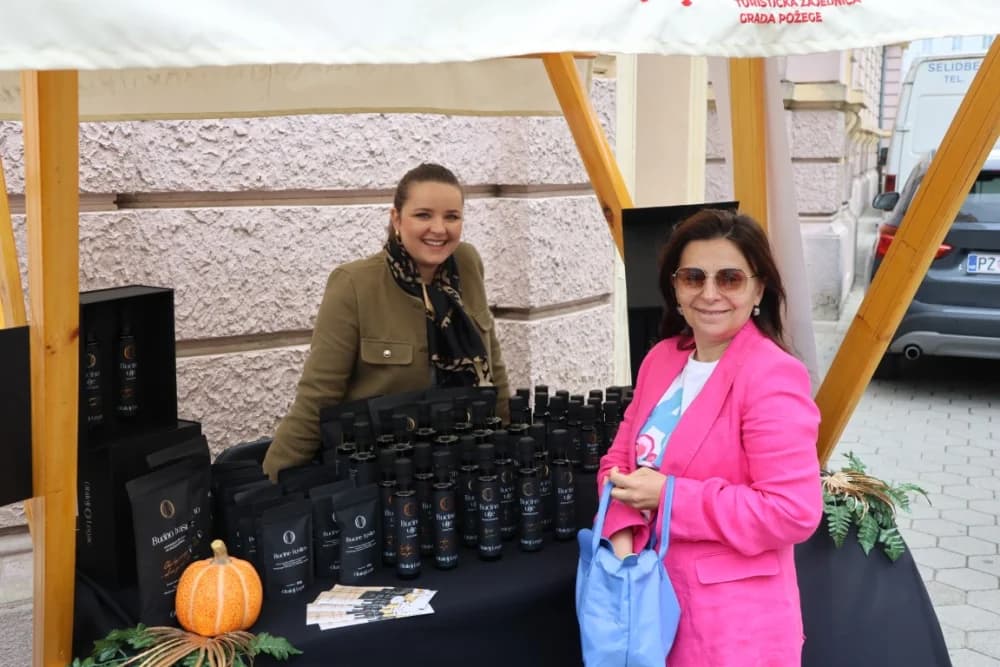 Uz požeške obrtnike političari i ove godine dijelili posne obroke