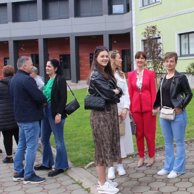 Ispred Gradske kuće u Pleternici podijeljeni tradicionalni posni obroci