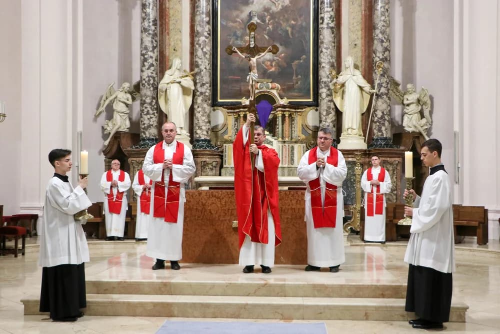 Obredi Muke Gospodnje u požeškoj Katedrali