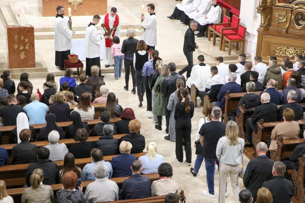 Obredi Muke Gospodnje u požeškoj Katedrali