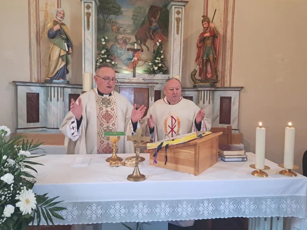Nakon sanacije domova i gradnje nogostupa u tri sela obnovljena kapela u Pavlovcima