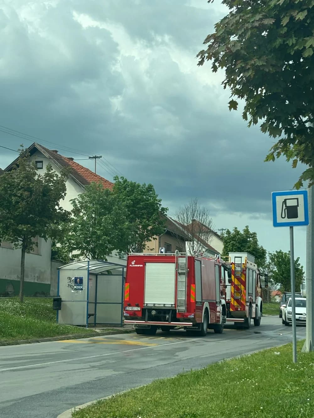 Požar na dvorišnoj zgradi