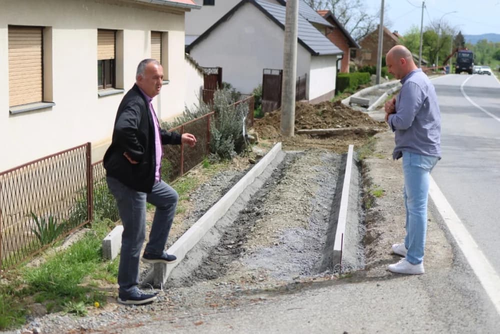 Već su izgrađene pješačke staze u šest naselja Općine Brestovac, pri kraju su u još tri – do kraja ove godine bit će ih još!