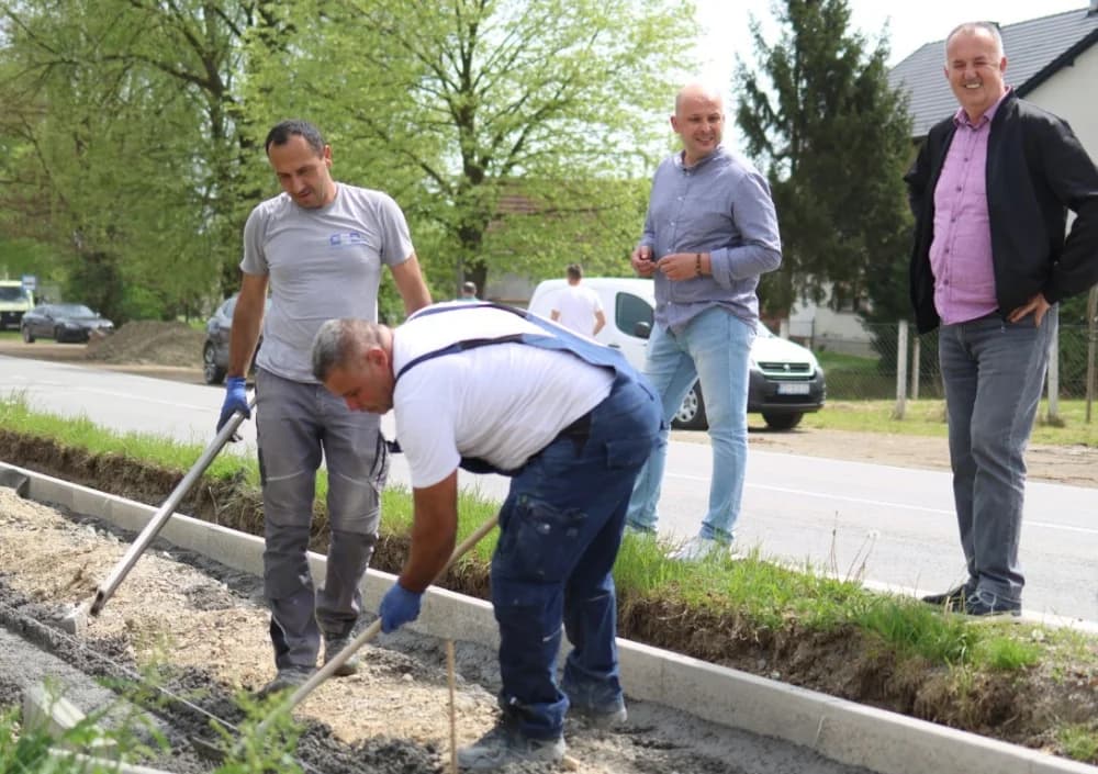 Već su izgrađene pješačke staze u šest naselja Općine Brestovac, pri kraju su u još tri – do kraja ove godine bit će ih još!
