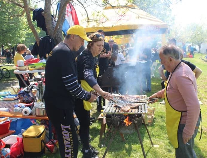 Pobjednik Roštiljade u Zarilcu Udruga „Osmijeh“ iz Pleternice
