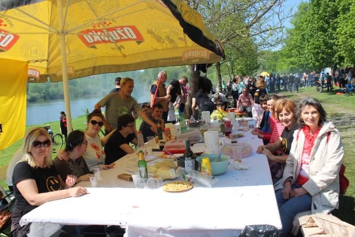 Pobjednik Roštiljade u Zarilcu Udruga „Osmijeh“ iz Pleternice