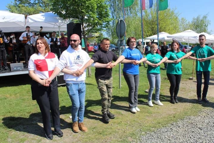 Pobjednik Roštiljade u Zarilcu Udruga „Osmijeh“ iz Pleternice