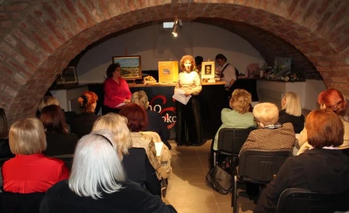 Predstavljena druga zbirka pjesama Požežanke Đurđe Crnković „Zlatovez snova“