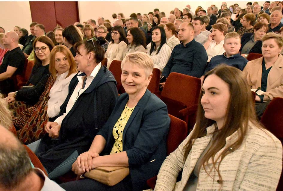 Koncert Županijskog tamburaškog orkestra „Vallis Aurea“ iz Požege:“ Prenose ljubav prema tamburi i tradiciji“