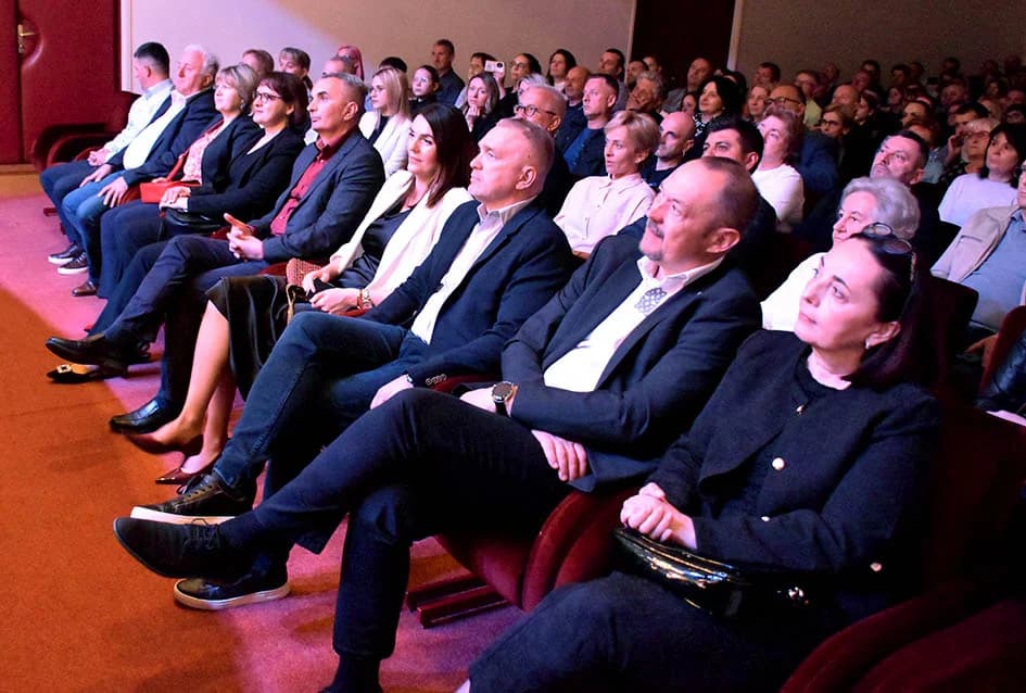 Koncert Županijskog tamburaškog orkestra „Vallis Aurea“ iz Požege:“ Prenose ljubav prema tamburi i tradiciji“