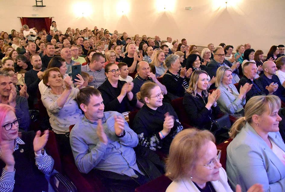 Koncert Županijskog tamburaškog orkestra „Vallis Aurea“ iz Požege:“ Prenose ljubav prema tamburi i tradiciji“
