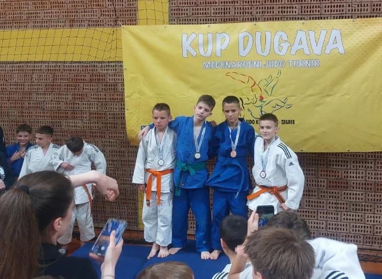 ČAGLINSKI JUDO KLUB “SLAVONAC“: Na međunarodnom turniru u Zagrebu osvojili devet medalja
