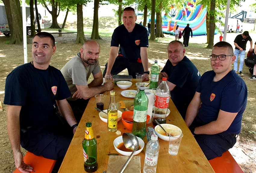 Na ovogodišnjem „Požeškom kotliću“ natjecalo se više od 40 gastro majstora: Najbolji među njima je bio Tomislav Deli iz Boričevaca