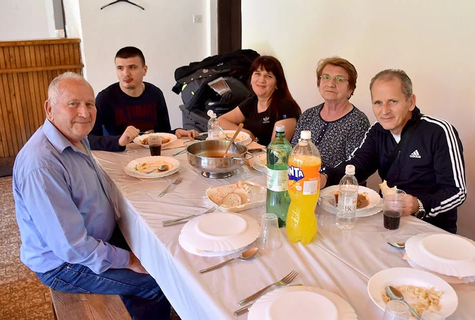 Radnici Plamena druženjem u Velikoj proslavili Praznik rada