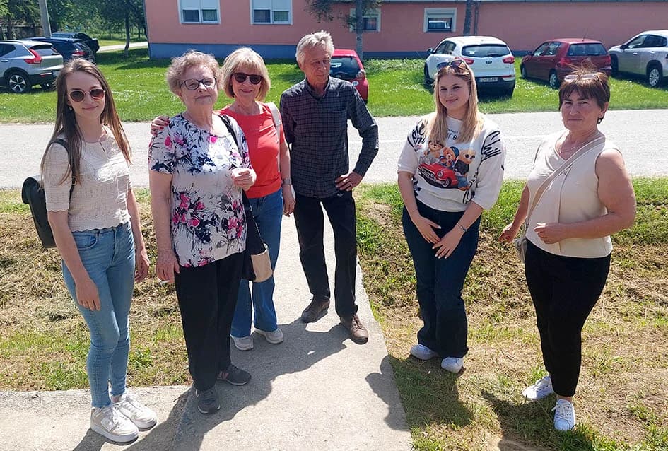 Raseljeni Vlatkovčani se ponovo okupili u rodnom kraju – zahvalnica Daliboru Bardaču, čaglinskom načelniku