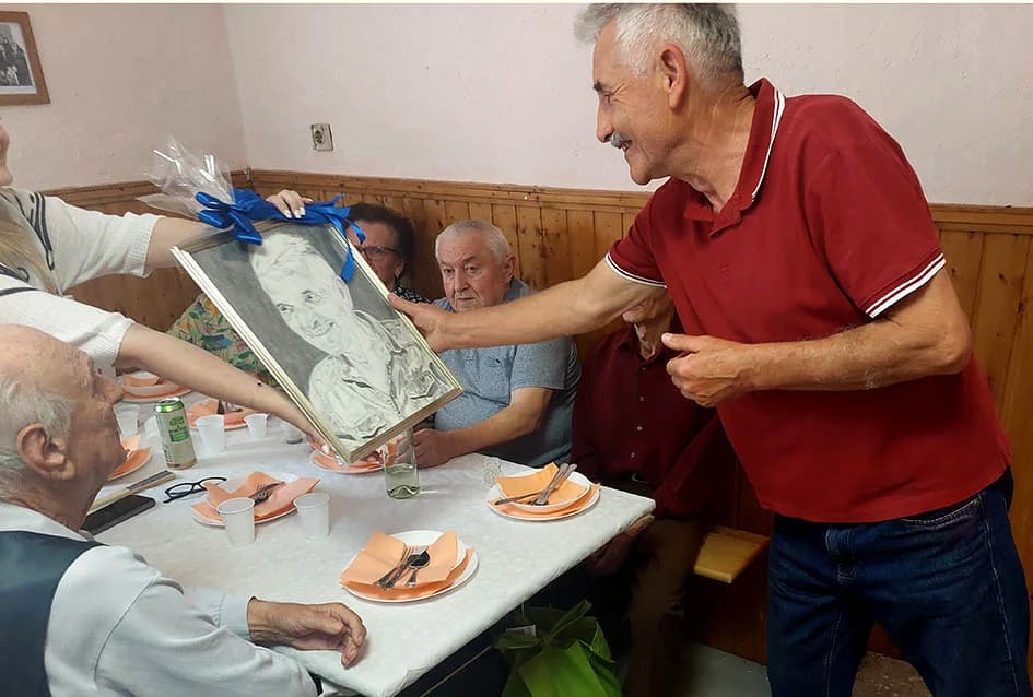 Raseljeni Vlatkovčani se ponovo okupili u rodnom kraju – zahvalnica Daliboru Bardaču, čaglinskom načelniku