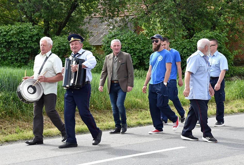 Nitko ne slavi sv. Florijana kao Grabarački vatrogasci