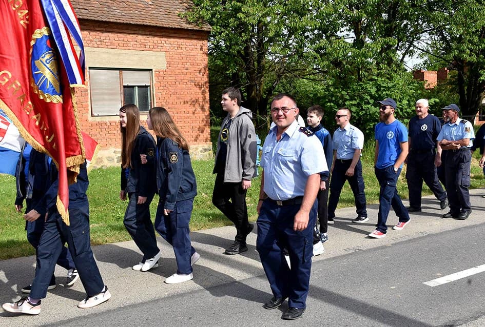 Nitko ne slavi sv. Florijana kao Grabarački vatrogasci