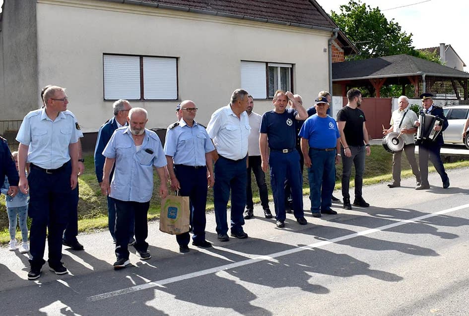 Nitko ne slavi sv. Florijana kao Grabarački vatrogasci