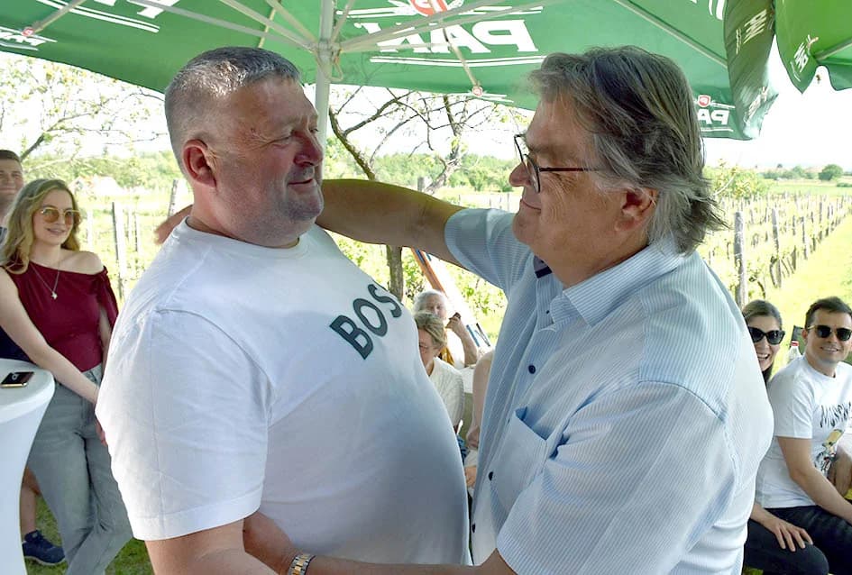 Okupili se potomci Marijane i Ivana Mikića iz Kaptola: Najstariji od njih 72 godine