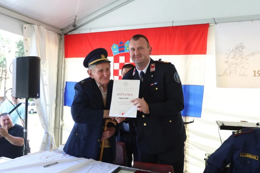 (FOTOGALERIJA) Sulkovački vatrogasci proslavi 100. obljetnicu postojanja