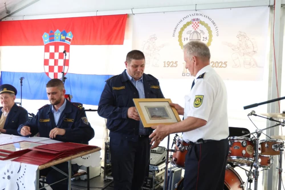 (FOTOGALERIJA) Sulkovački vatrogasci proslavi 100. obljetnicu postojanja