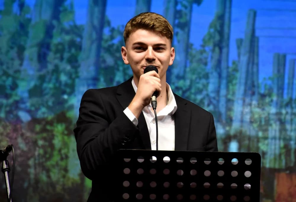 1.VEČER TAMBURE ZA DUŠU U KAPTOLU: Virtuoznost tamburaških orkestara i brojne uspješnice sa kaptolačkih festivala