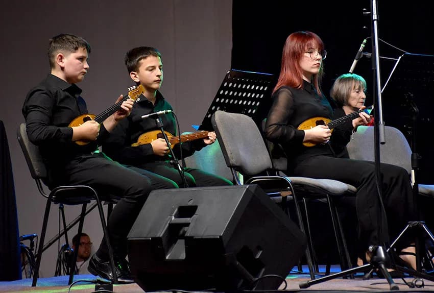 1.VEČER TAMBURE ZA DUŠU U KAPTOLU: Virtuoznost tamburaških orkestara i brojne uspješnice sa kaptolačkih festivala