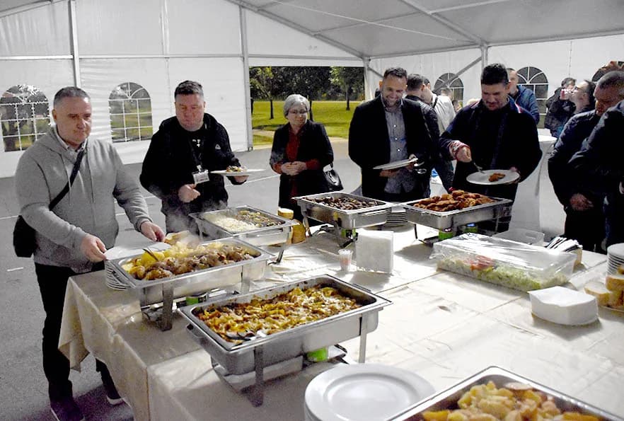 1.VEČER TAMBURE ZA DUŠU U KAPTOLU: Virtuoznost tamburaških orkestara i brojne uspješnice sa kaptolačkih festivala