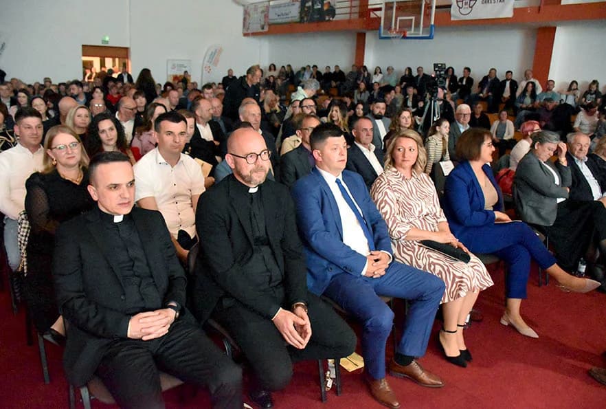 Požeški tamburaši Astal pobjednici 50. Festivala Zlatni glas Zlatne doline