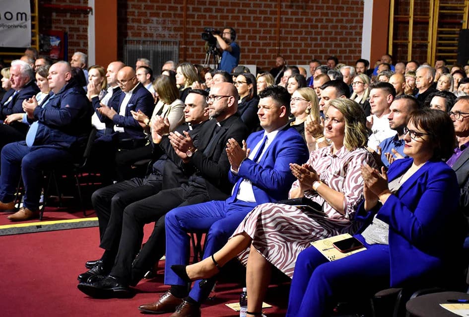 Požeški tamburaši Astal pobjednici 50. Festivala Zlatni glas Zlatne doline